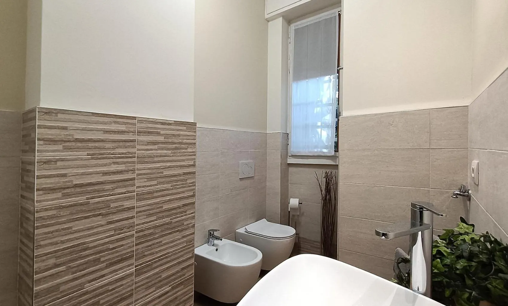 Apartment Sahi - Via Dei Ciclamini Mm1 Primaticcio, Stadio San Siro, Ospedale San Carlo Milan