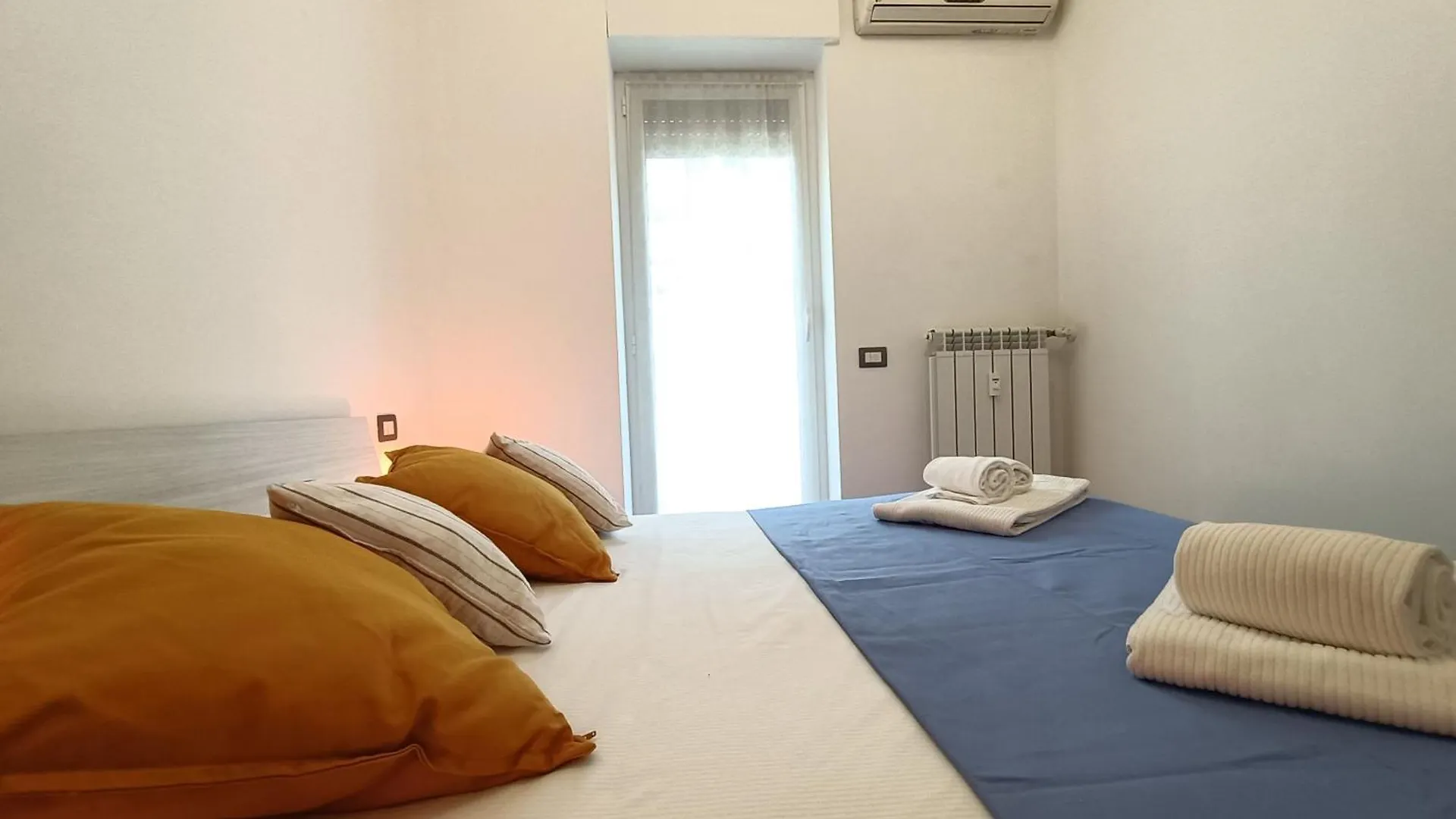 Apartment Sahi - Via Dei Ciclamini Mm1 Primaticcio, Stadio San Siro, Ospedale San Carlo Milan