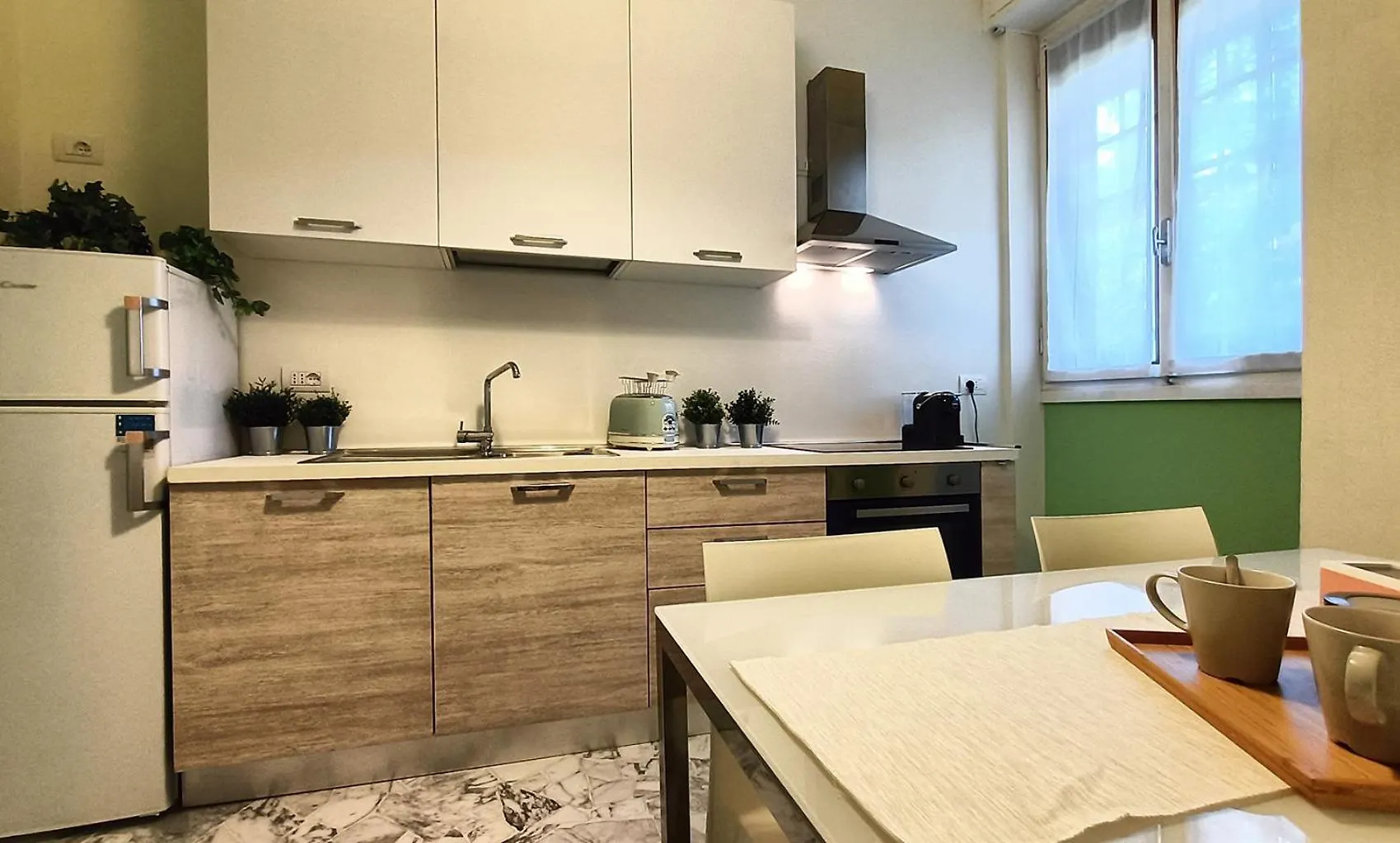 Apartment Sahi - Via Dei Ciclamini Mm1 Primaticcio, Stadio San Siro, Ospedale San Carlo Milan