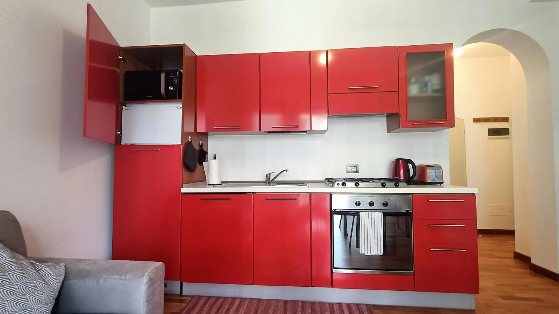 Apartment Sahi - Via Dei Ciclamini Mm1 Primaticcio, Stadio San Siro, Ospedale San Carlo Milan
